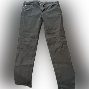 Celebrity pin- black jeans